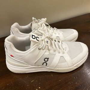 On Cloud THE ROGER Clubhouse